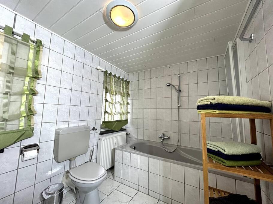 Fewo Marie Im Ferienhaus Selma In Zentraler Lage Grossschonau Bagian luar foto